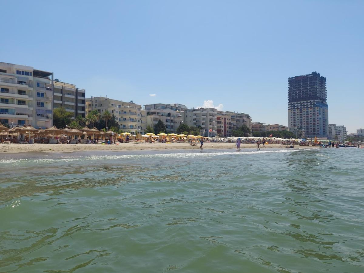 Golden Beach Apartments Durrës Exteriör bild